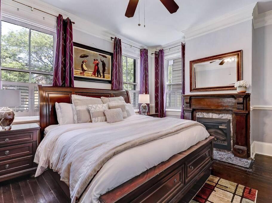 Historic Savannah Gold Private Condo With Pool - 2Bed, 1&Half Bath, Sleeps 6, 1St Floor, 15 Min Walk To Historic Savannah Center And All Attractions エクステリア 写真